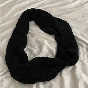 Elegant Black Knit Infinity Scarf